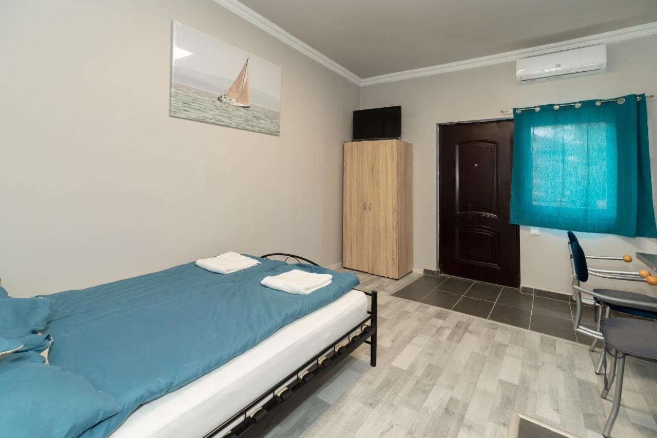 Ivanhoe Apartman Appartement Nyírbátor Buitenkant foto