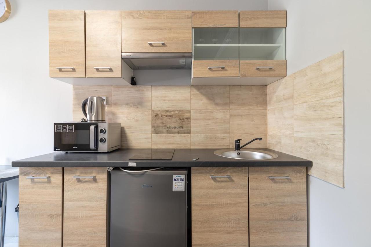 Ivanhoe Apartman Appartement Nyírbátor Buitenkant foto